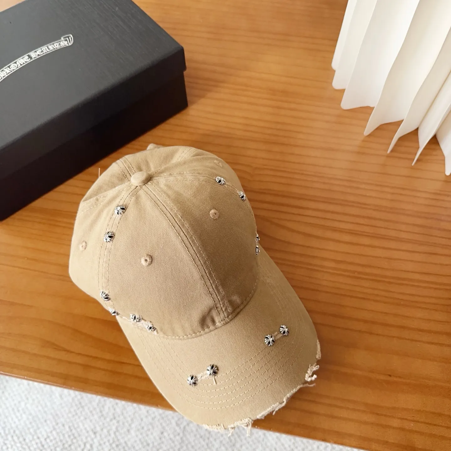 🉐️120 Chrome Hearts 💓Early autumn Korean style fashion retro distressed hole hat worn design versatile baseball cap peaked cap